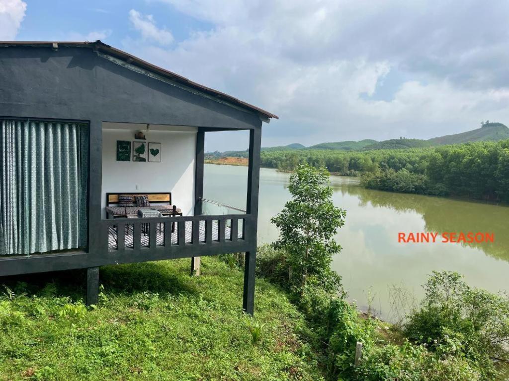 Nguyen Shack Retreat Resort Phong Nha Exteriör bild