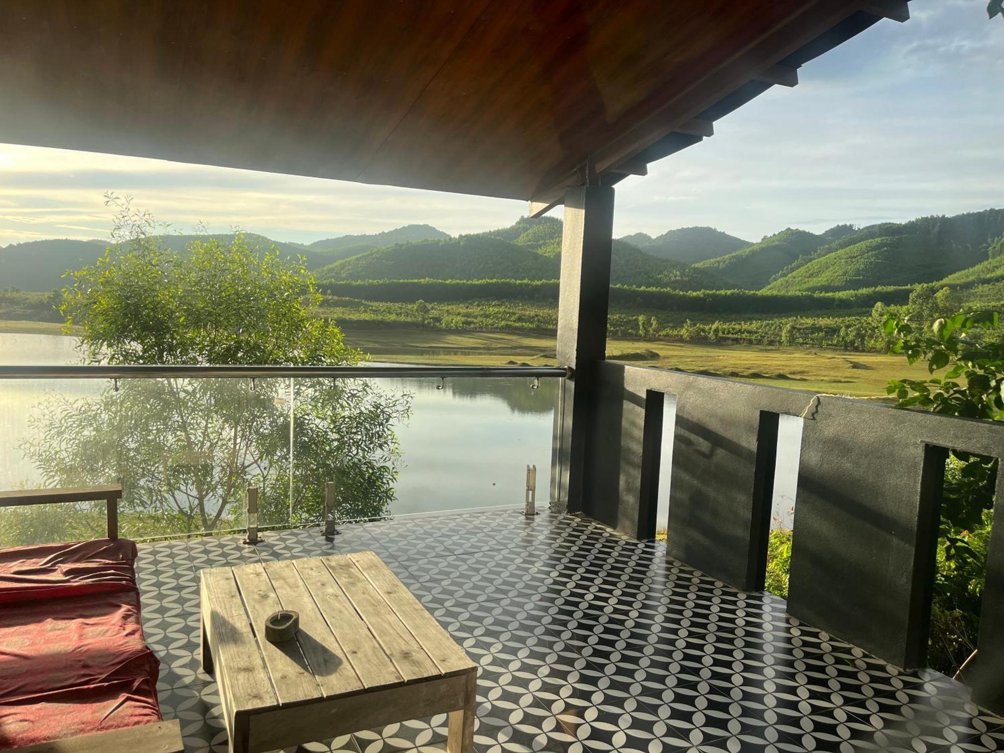 Nguyen Shack Retreat Resort Phong Nha Exteriör bild