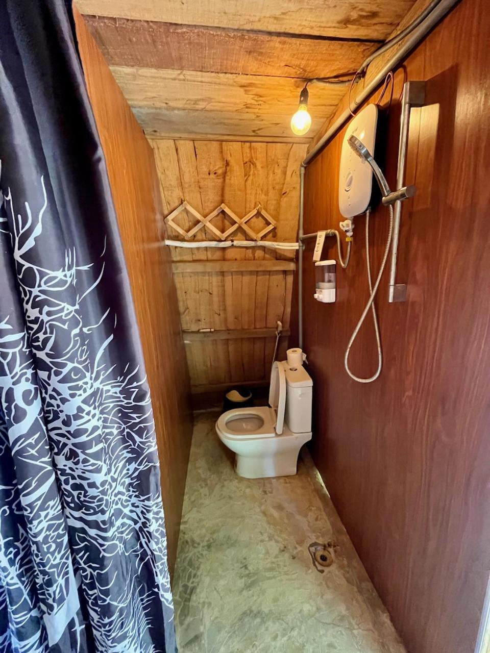Nguyen Shack Retreat Resort Phong Nha Exteriör bild
