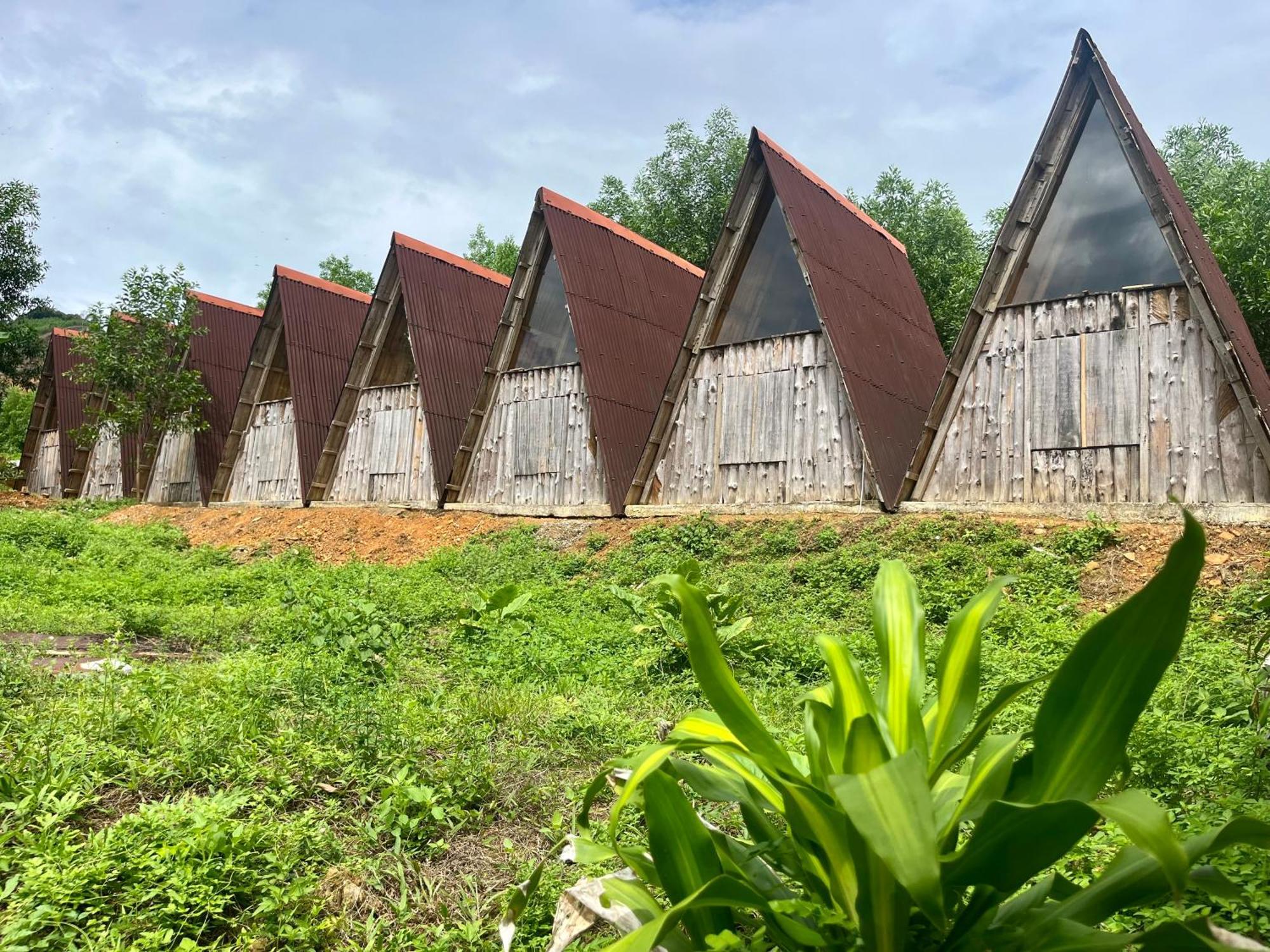 Nguyen Shack Retreat Resort Phong Nha Exteriör bild