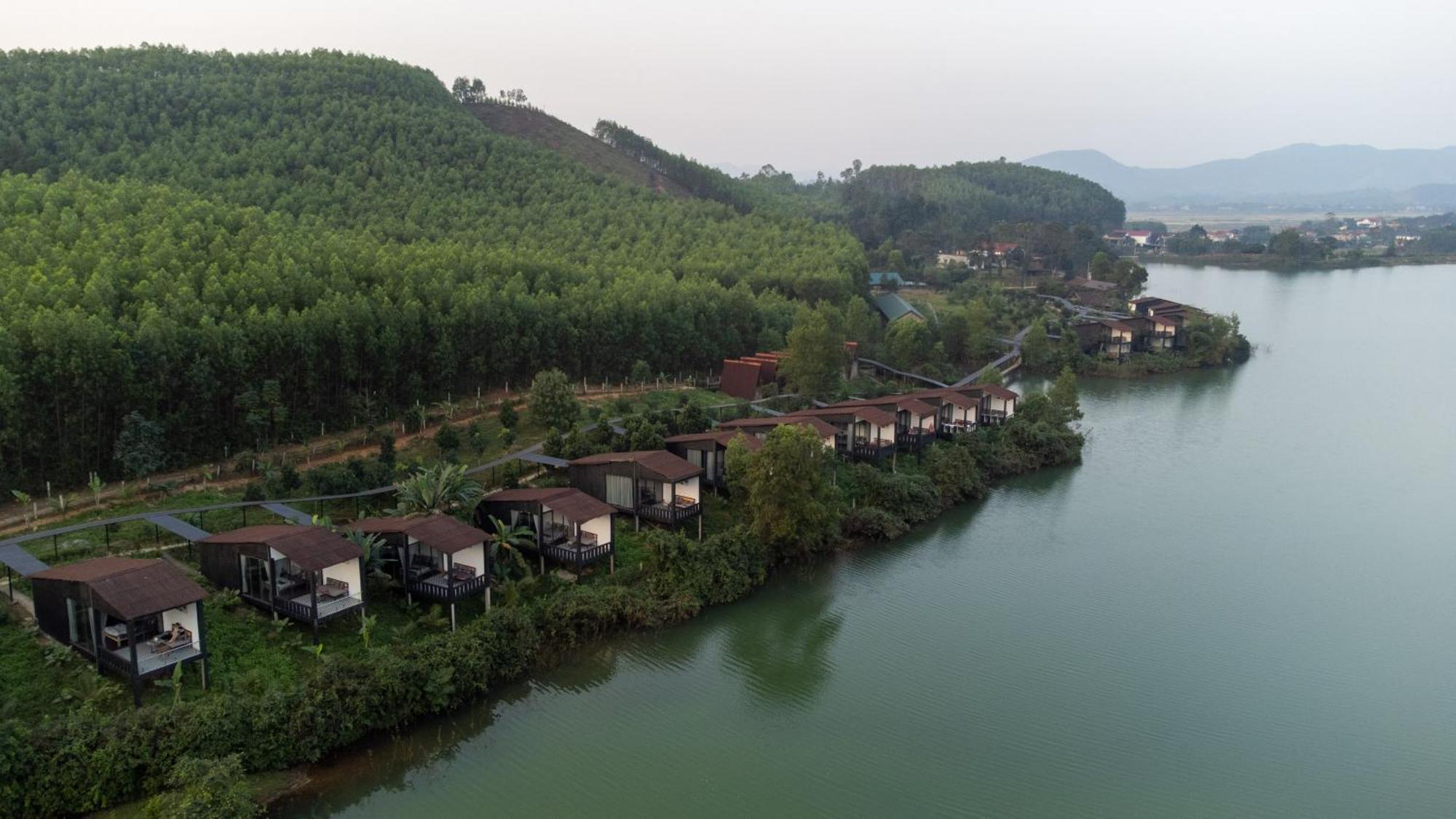Nguyen Shack Retreat Resort Phong Nha Exteriör bild